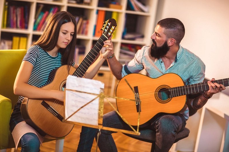 Express online bookkeeping software and finance app is built for artists.